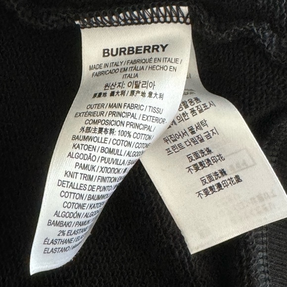 Burberry - Picture 3 of 4